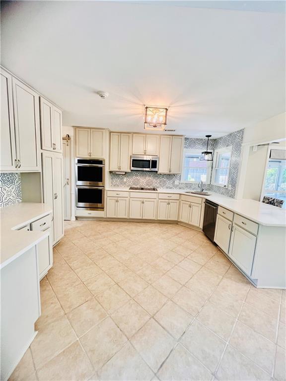 Building Photo - 205 Kinderhill Ct