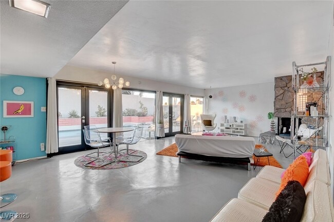 Building Photo - 1558 Aztec Way