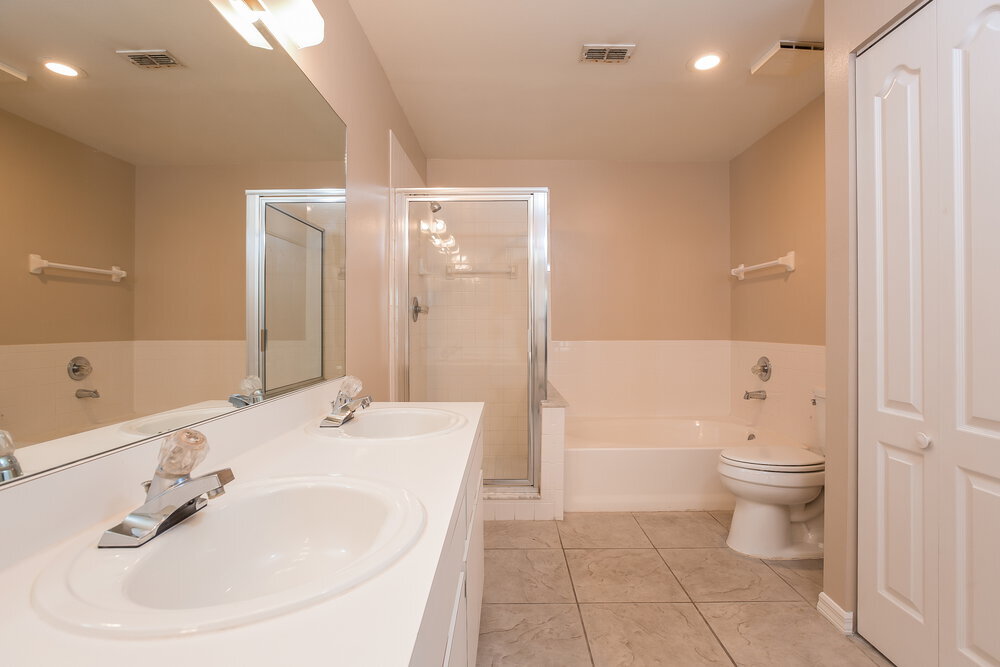 Building Photo - 1010 Malletwood Dr