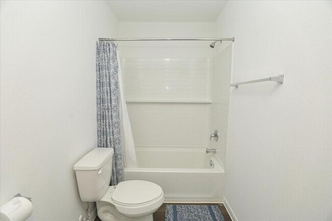 Building Photo - 14463 Cedar Ledge Ln