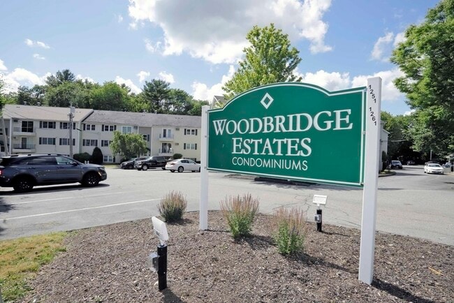 Building Photo - 1261 Church St