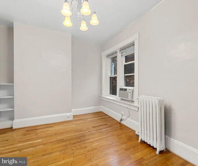 Building Photo - 3020 N Calvert St