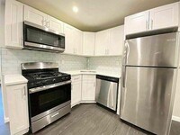 Building Photo - 3 bedroom in Bronx NY 10467