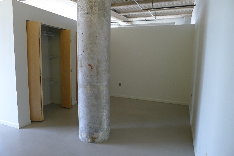 Building Photo - 41 Burroughs St