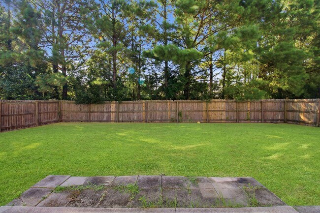 Building Photo - 412 Savannah Dr