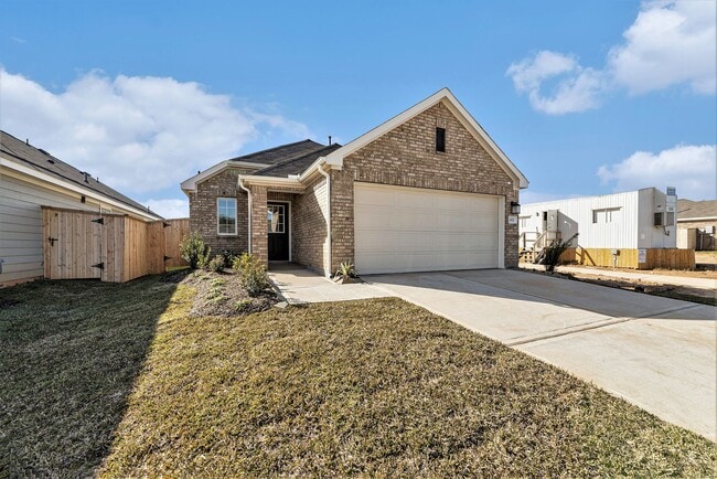 Building Photo - BRAND NEW - NEVER LIVED IN 3 bedroom, 2  bath house in Moran Ranch