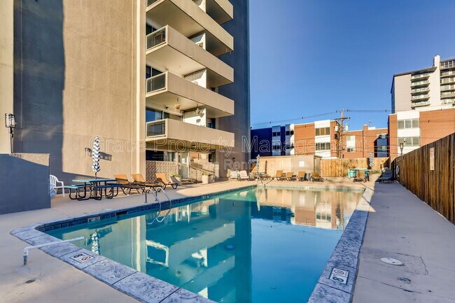 Building Photo - 888 Logan St