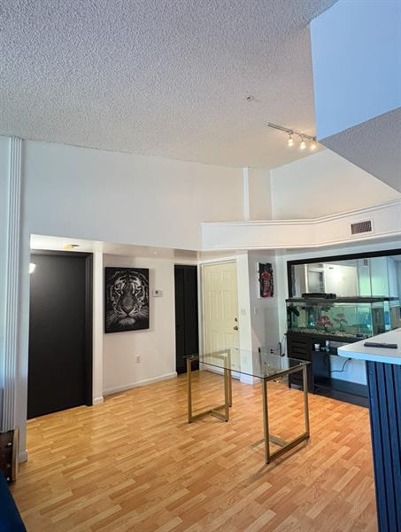 Building Photo - 4808 N State Rd 7