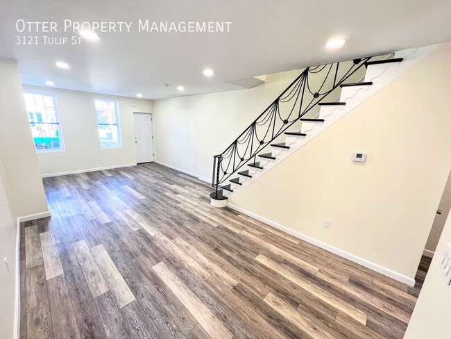 Building Photo - 3121 Tulip St