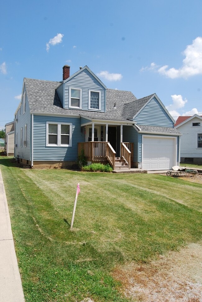 Building Photo - 7409 Bradbury Ave