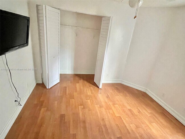 Building Photo - 808 Stanton Dr