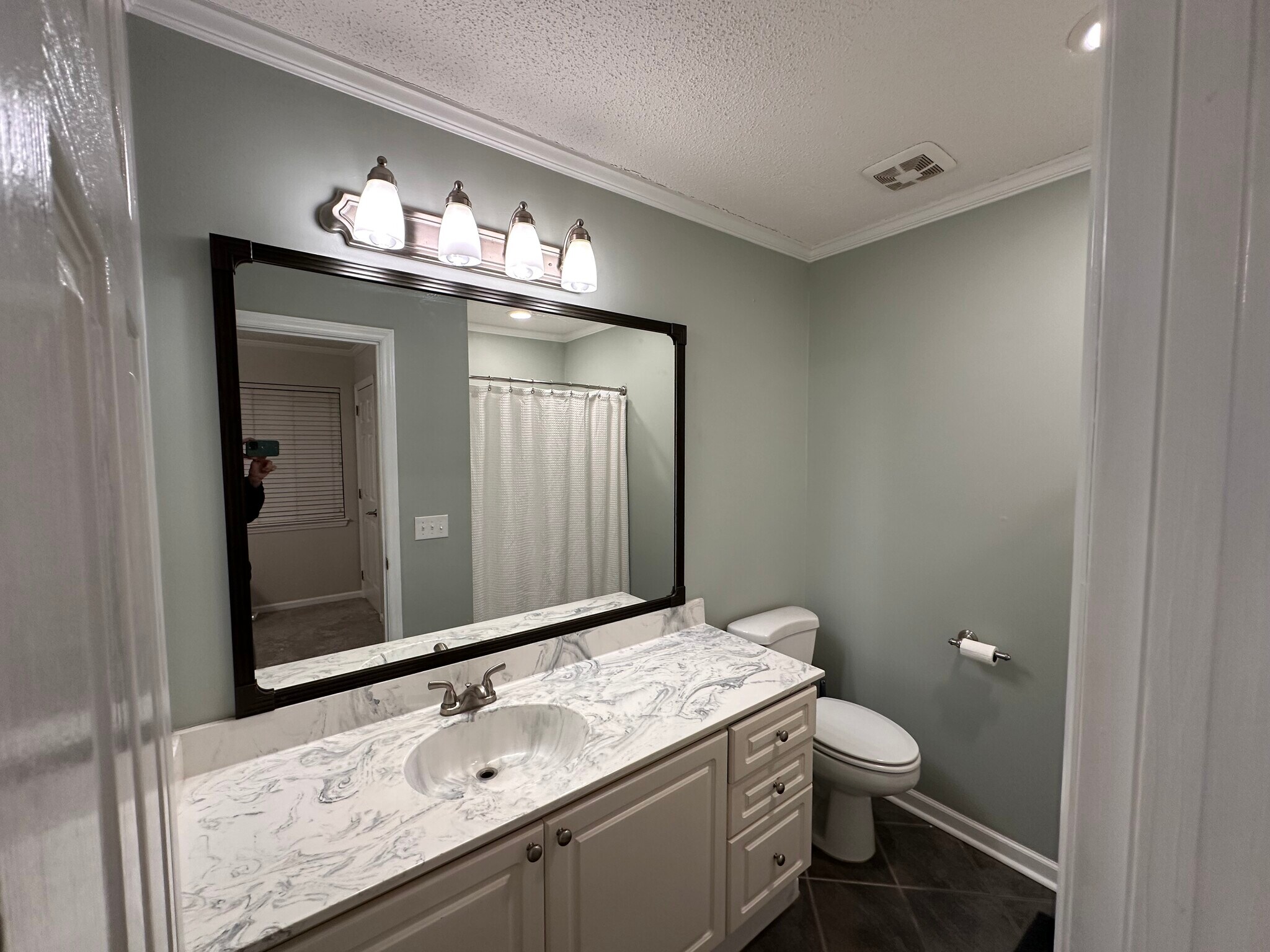 Building Photo - 1350 Maple Shade Lane