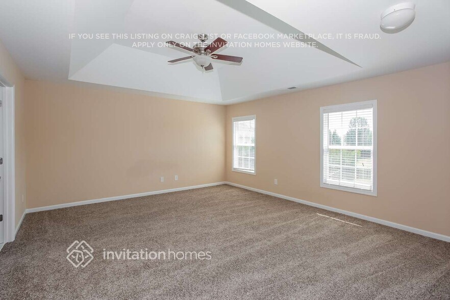 Building Photo - 5817 Lindley Crescent Dr