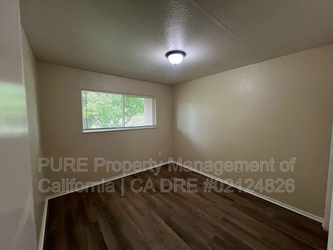 Building Photo - 1240 Eunice Ct