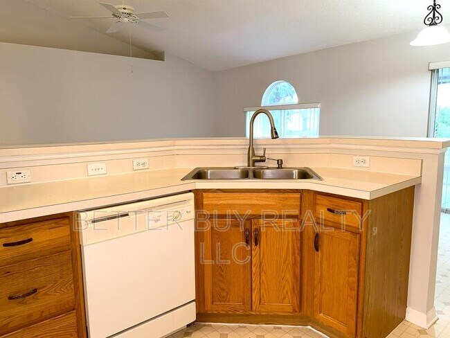 Building Photo - 28 Princess Dolores Ln