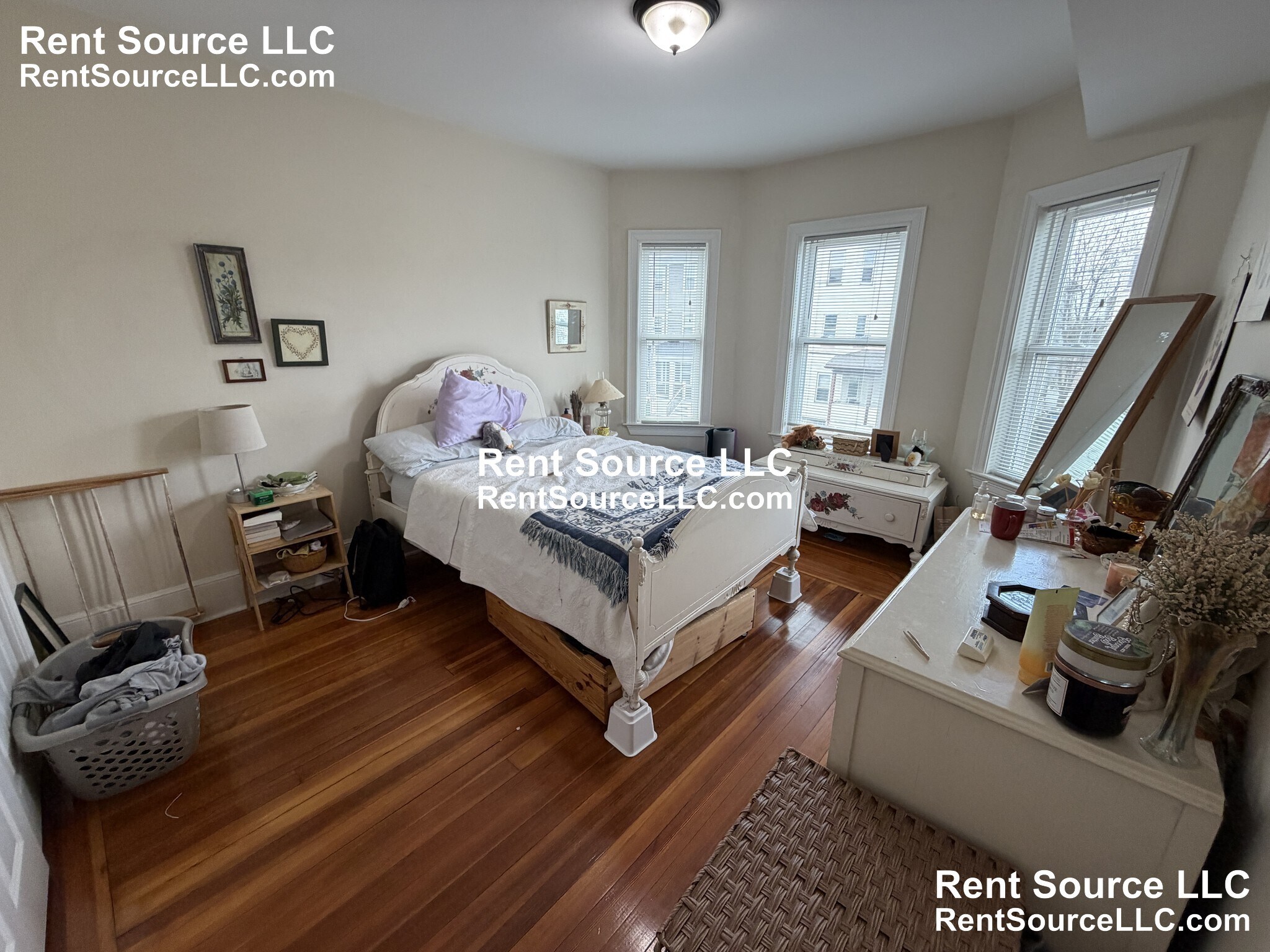 Building Photo - 23 Willard Ave