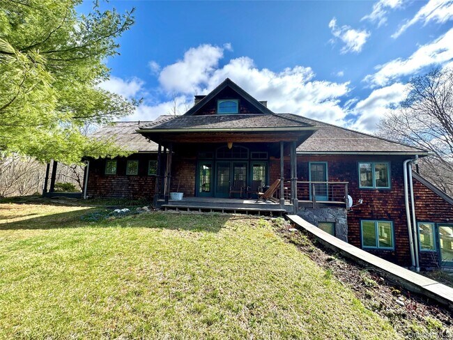 Building Photo - 22 Knight Rd