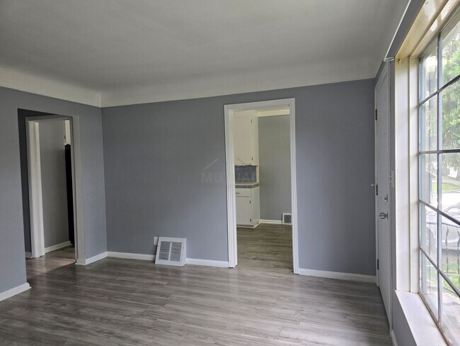 Building Photo - 14734 Cicotte Ave