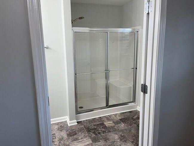 Building Photo - 2335 Gateview Ct