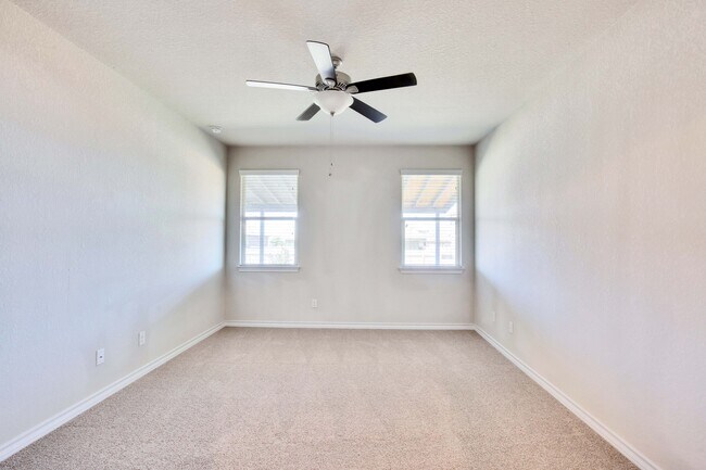Building Photo - 8008 Massa Dr