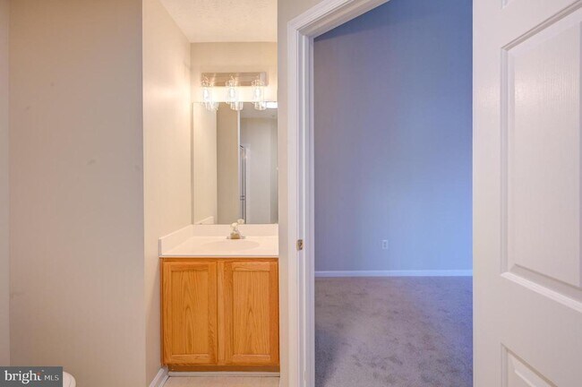 Building Photo - 4933 Riders Ct