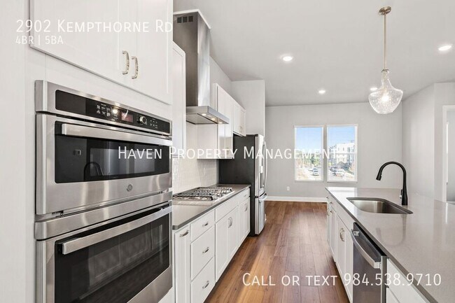 Building Photo - 2902 Kempthorne Rd