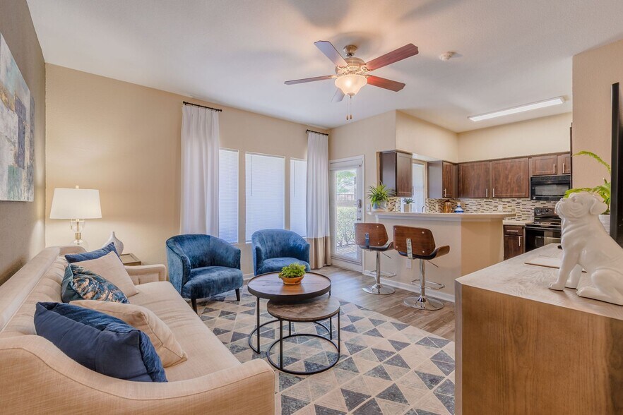 Country Club Apartments 1901 Pinehurst Ln Mesquite TX 75150