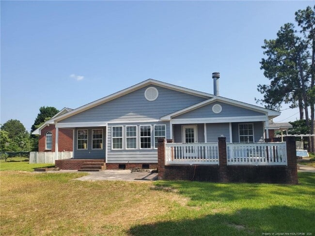 Building Photo - 6070 Camden Rd