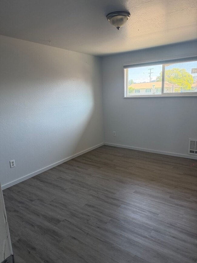Building Photo - 9996 - Procurement Properties