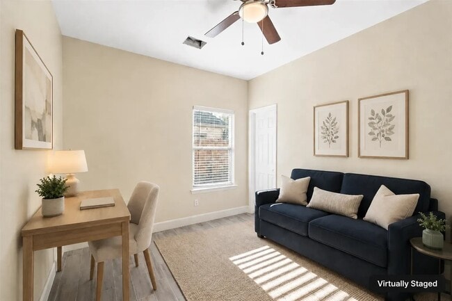 Building Photo - 5618 Ridgeway Dr