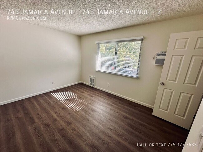 Building Photo - 745 Jamaica Ave