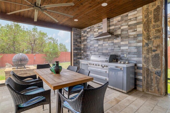 Building Photo - 15203 Lariat Trail