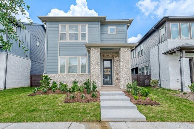 Building Photo - 15123 Parkland Canyon Dr