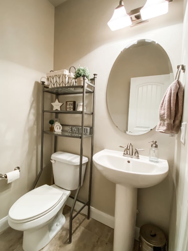 Building Photo - 514 N Vandries Way