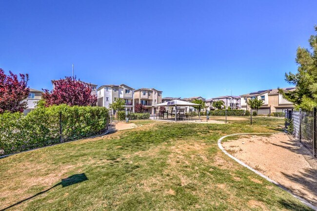 Building Photo - 6816 Citron Mist Ct