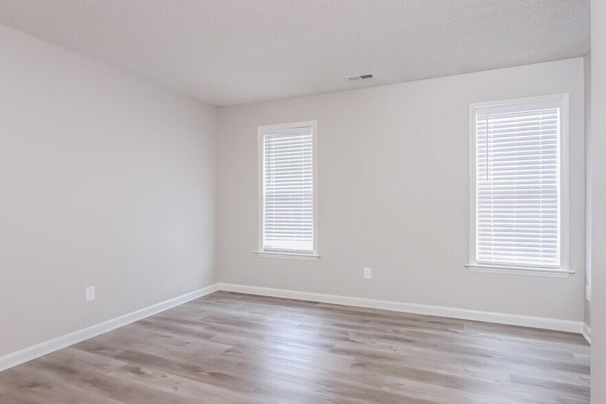 Building Photo - 5828 Waterford Landing Ct