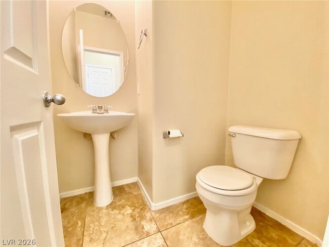 Building Photo - 1015 Maple Pines Ave