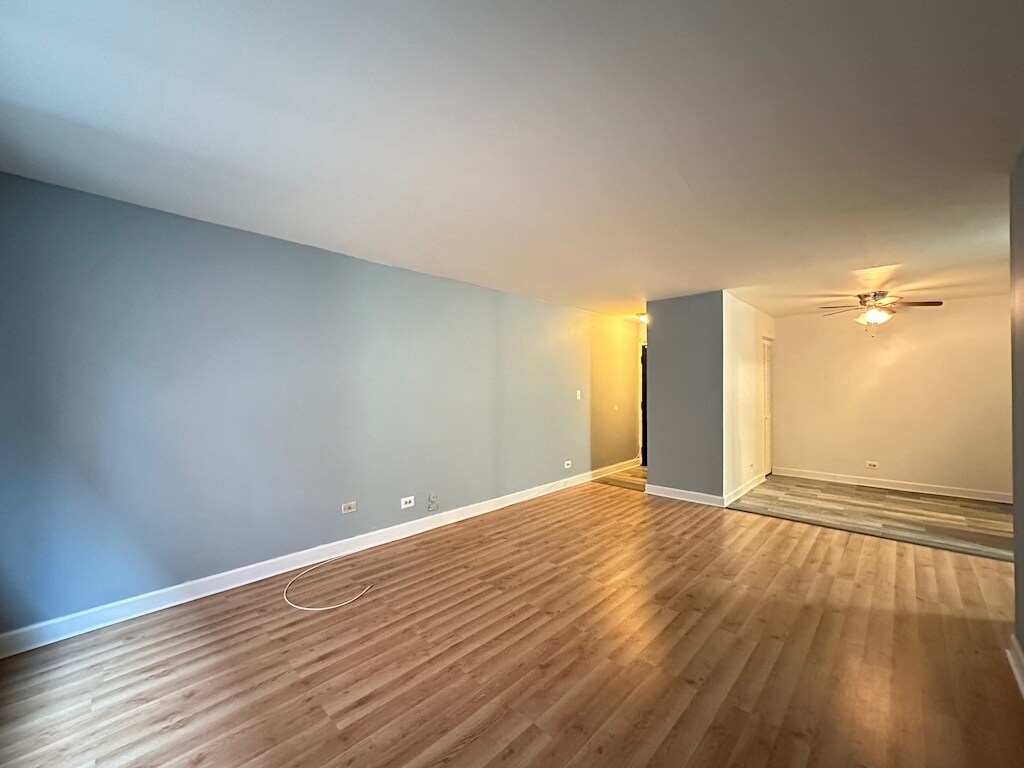 Building Photo - 3825 N Pine Grove Ave