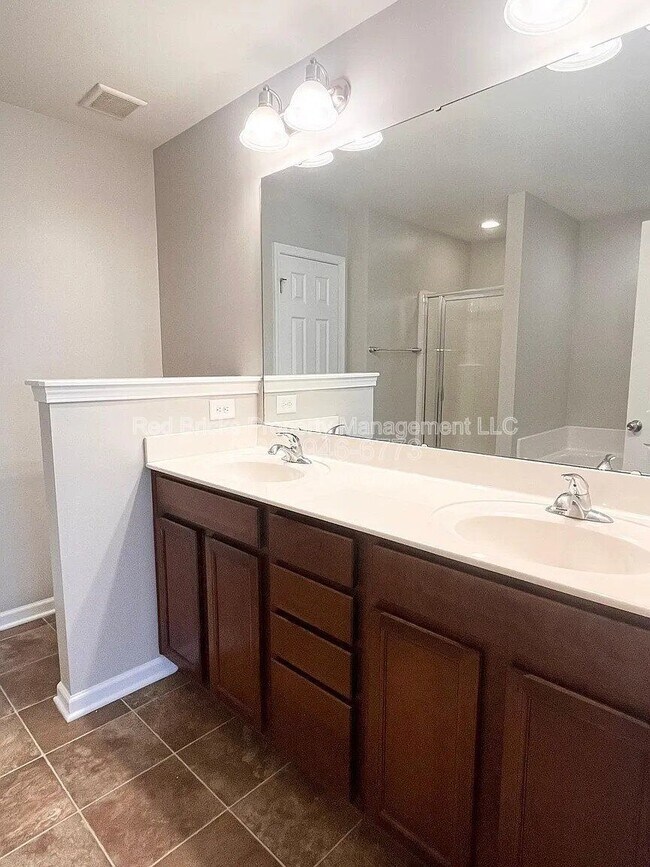 Building Photo - 4630 Craigmoss Ln