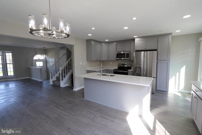 Building Photo - 11206 Barnswallow Pl