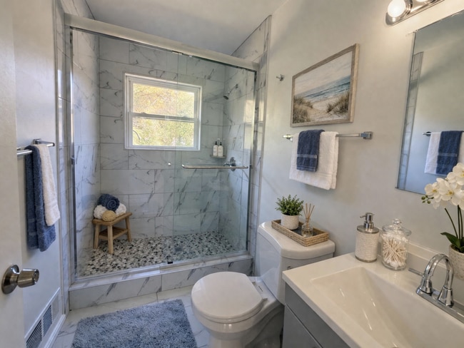 Building Photo - 5069 Flint Hill Rd SW