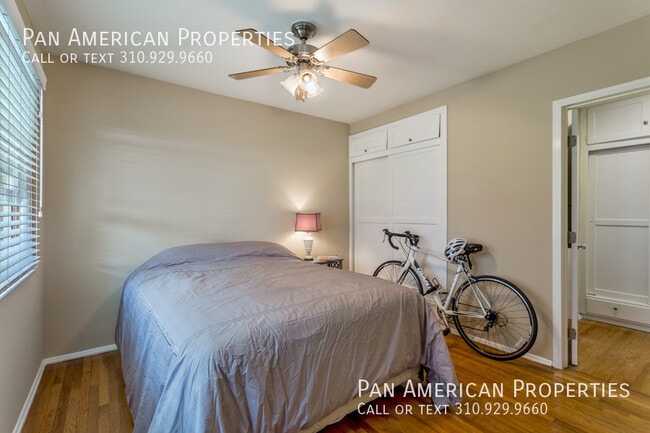 Building Photo - 335 S Los Robles Ave