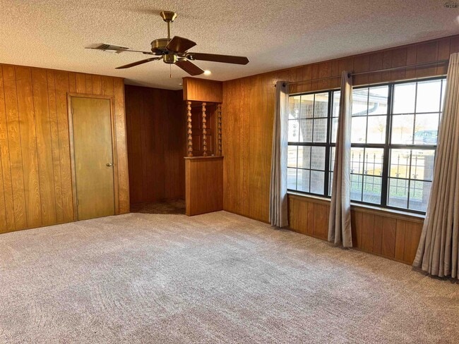 Building Photo - 6960 Parker Ranch Rd