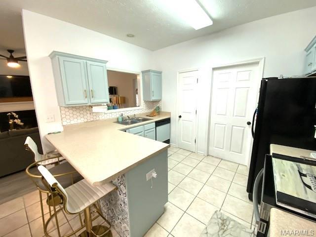 Building Photo - 6963 Sandfield Dr