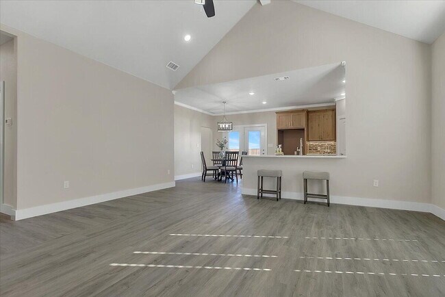 Building Photo - 132 Calvin Dr