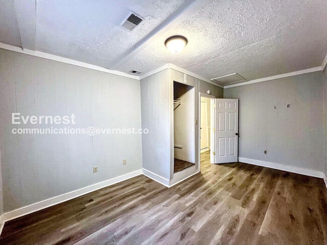 Building Photo - 8405 Greenbrook Pkwy