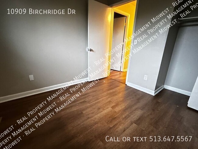 Building Photo - 10909 Birchridge Dr