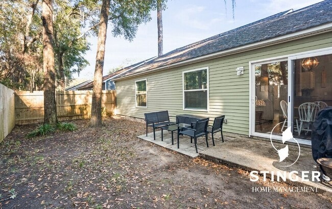 Building Photo - 16 Brindlewood Dr