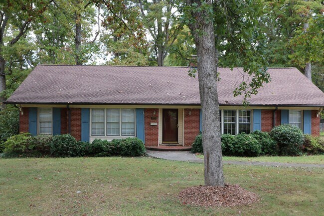 Primary Photo - 3221 Polo Rd