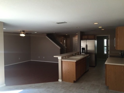 Building Photo - Avalon Park: 3 Bedroom, 2.5 Bath, 2 Car Garage Townhome